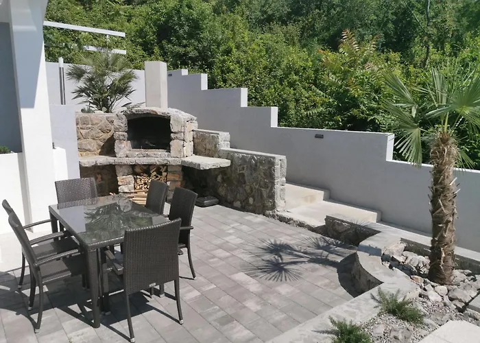 Isabela アパート